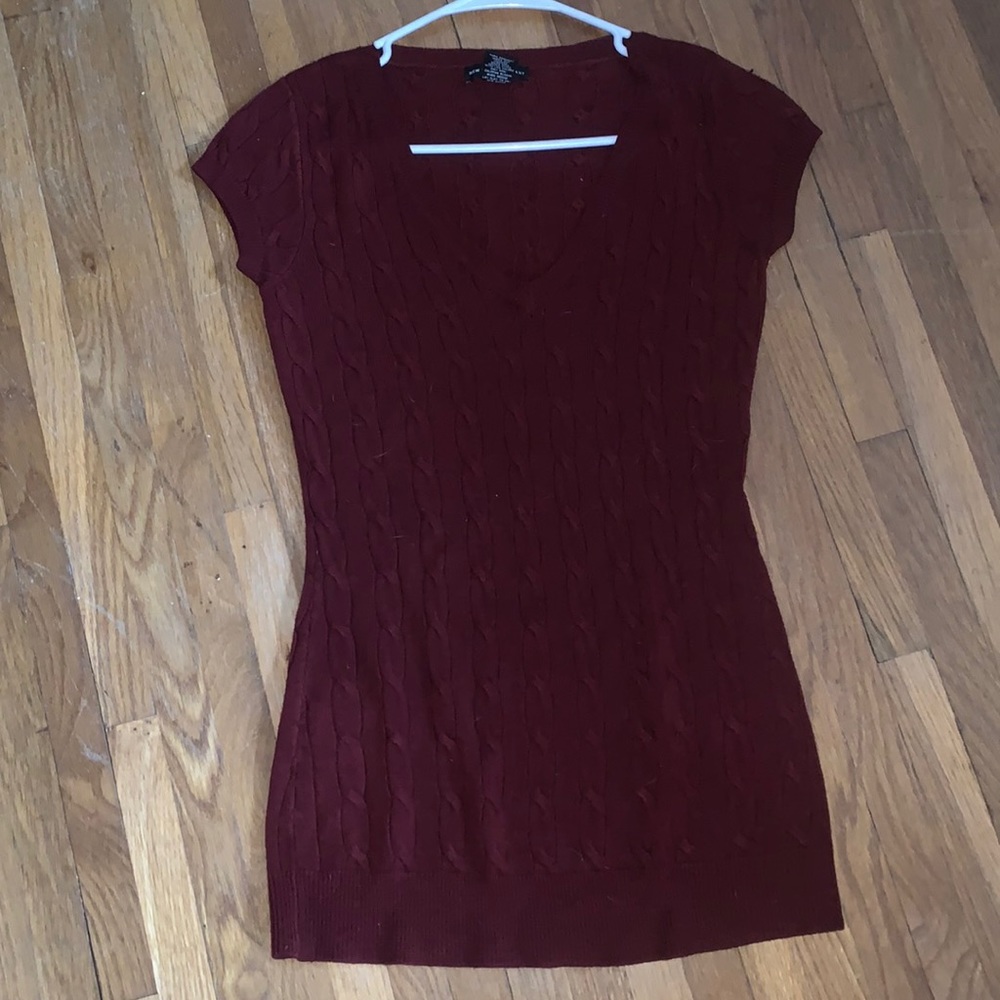 Burgundy shirt sleeve sweater